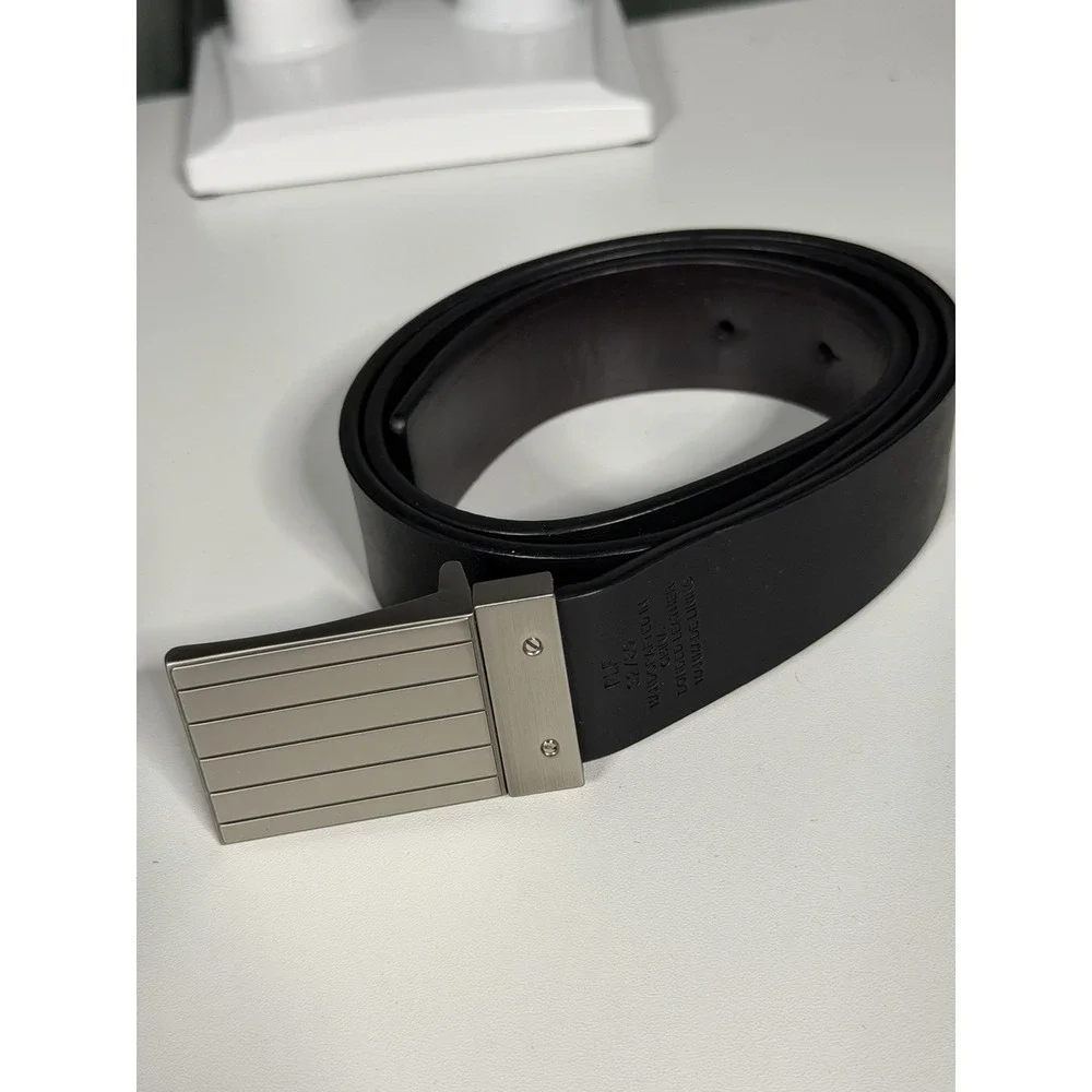 Kenneth Cole Reaction Reversible Belt Black Brown Leather Mens Size 32 A1-0103